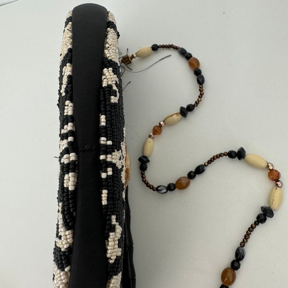 Mary Frances Fully Beaded Semi-Circle Clutch Bag Feather Trim Wood Handle - Picture 4 of 12